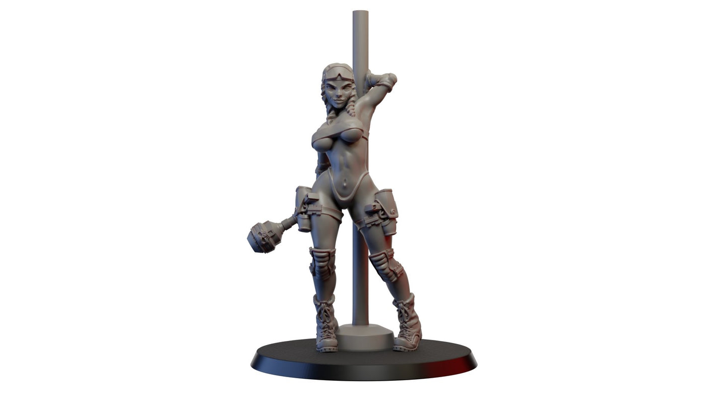 Orlock Pin-up (Display) - Ravenous Miniatures