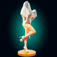 Lade das Bild in den Galerie-Viewer, Ghost Waifu Resin Miniature - Ravenous Miniatures
