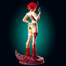 Load image into Gallery viewer, Rebel Queen of the Wasteland| Dark Fantasy Resin Figure - Ravenous Miniatures
