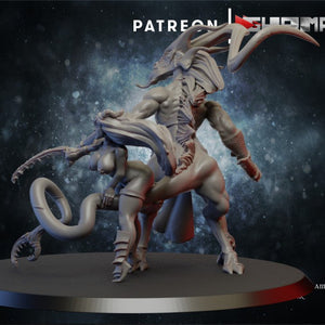 Chaos Thing Pin-up, Resin miniatures 11:56 (28mm / 32mm) scale - Ravenous Miniatures
