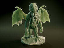 Load image into Gallery viewer, Cthulhu, Resin miniatures 11:56 (28mm / 34mm) scale - Ravenous Miniatures
