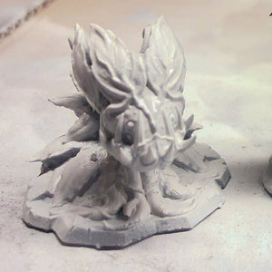 Dormant Baby Carnivorous plant (25mm), 28/32mm resin miniatures for TTRPG and wargames - Ravenous Miniatures