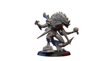 Load image into Gallery viewer, Hybrids Patriarch, Resin miniatures 11:56 (28mm / 32mm) scale - Ravenous Miniatures
