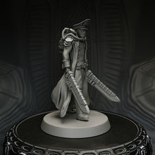 Load image into Gallery viewer, Magistrate, Resin miniatures 11:56 (28mm / 32mm) scale - Ravenous Miniatures
