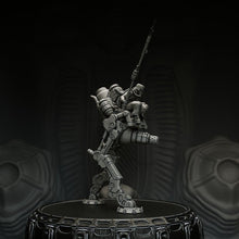 Load image into Gallery viewer, Mud Runner, Resin miniatures 11:56 (28mm / 32mm) scale - Ravenous Miniatures
