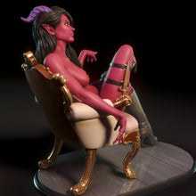 Load image into Gallery viewer, NSFW Orianna, Pin-up Miniatures by Torrida - Ravenous Miniatures
