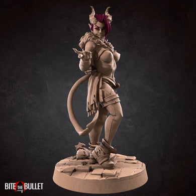 NSFW Tiefling Rouge, Resin miniatures 11:56 (28mm / 32mm) scale - Ravenous Miniatures