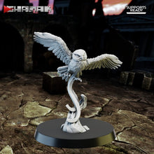 Load image into Gallery viewer, Spartan caste Owls, Resin miniatures 11:56 (28mm / 32mm) scale - Ravenous Miniatures
